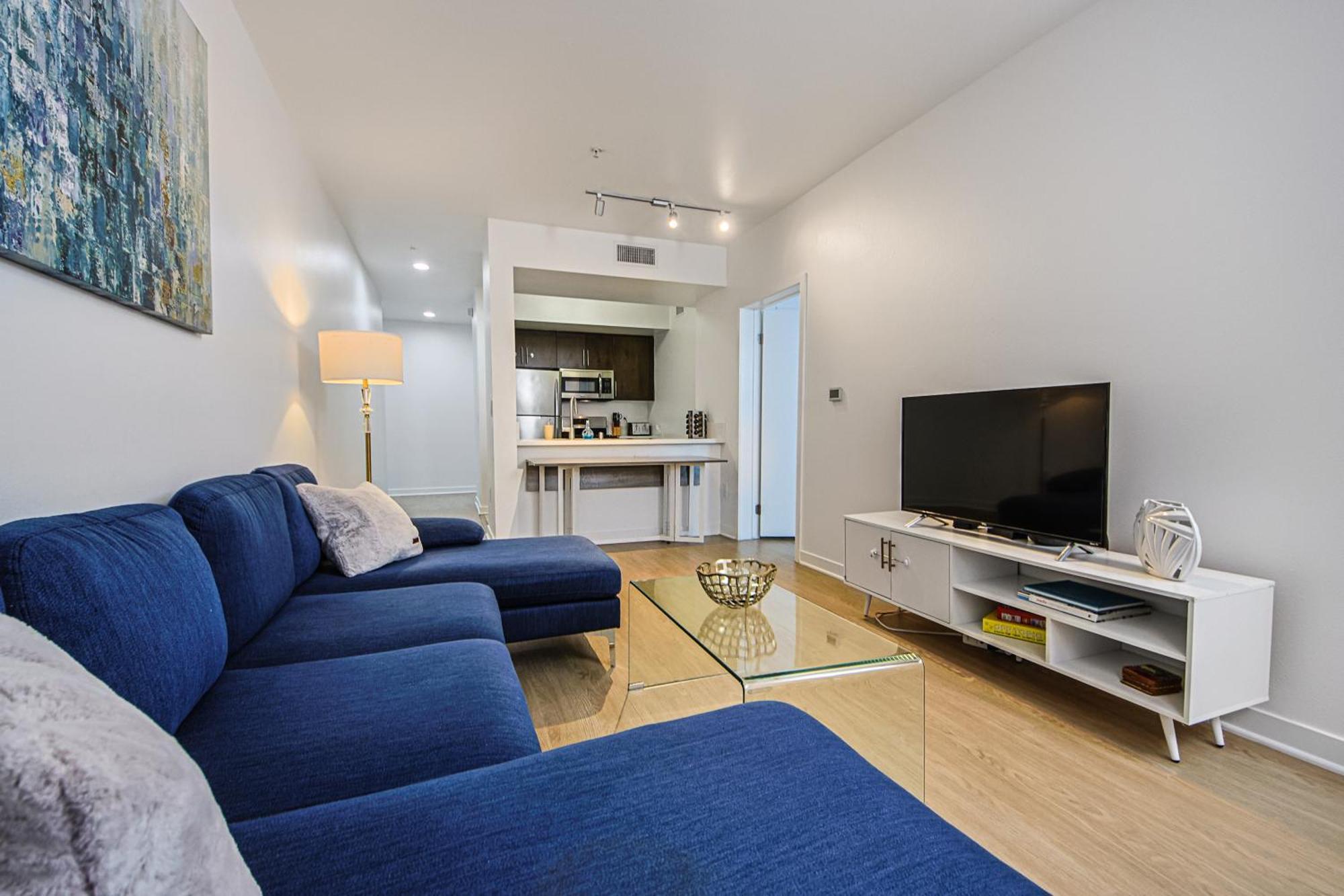 The Carlton- Modern-Luxury 2 Master Suites In Hrt Of Sm Steps To Ocean Ave Los Angeles Exterior photo